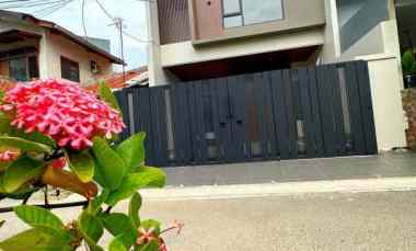 dijual rumah rawamangun