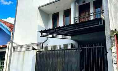 dijual rumah rawamangun