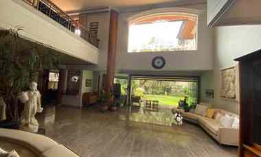 dijual rumah raya dharmahusada
