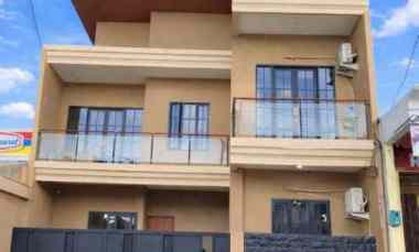 dijual rumah raya wendit belakang araya