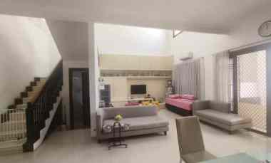 dijual rumah regency 21