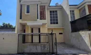 dijual rumah regency one wonorejo