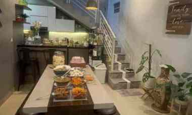 dijual rumah regol sayap kembar bkr