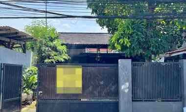 dijual rumah rempoa ciputat