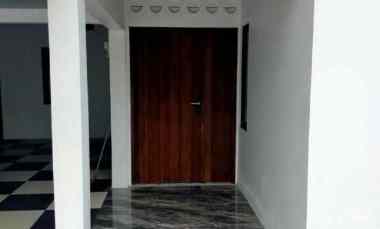dijual rumah rempoa ciputat