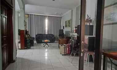 dijual rumah residen sudirman