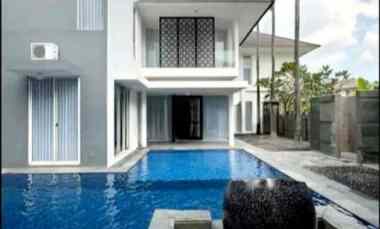 Rumah Private Pool Royal Residence Wiyung Surabaya Bonus SEMI Furnishe