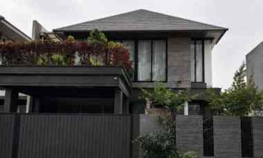 dijual rumah royal residence