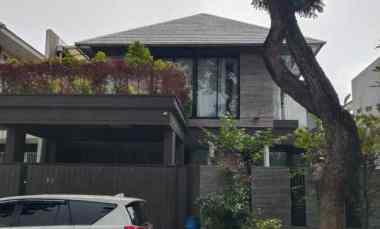 dijual rumah royal residence