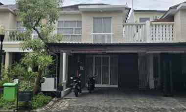 dijual rumah royal residence wiyung