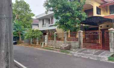 Rumah Billymoon 2 Lantai, Lt 200 m2, Jalan 2.5 Mobil, Jual Cepat Butu