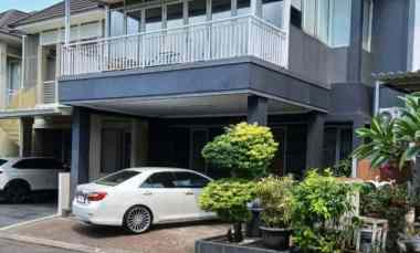 dijual rumah rumah cluster west covina