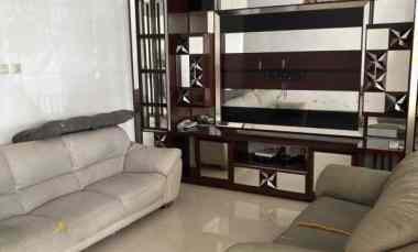 dijual rumah rumah di green lake city