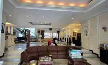 dijual rumah rumah di mega kuningan