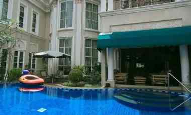 Rumah Taman Duren Sawit 2 Lt, LT 750 m2, Kolam Renang, Lux, Furnished