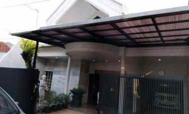 Rumah Rungkut Harapan Baru Renov Granit Itali, Carport Garasi