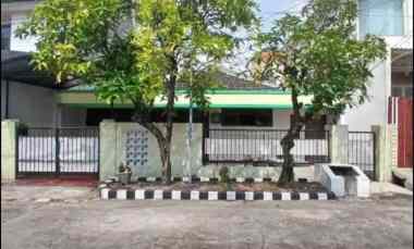 dijual rumah rungkut
