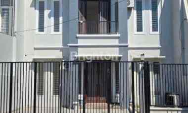 dijual rumah rungkut