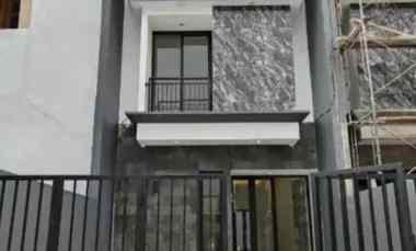 dijual rumah rungkut asri