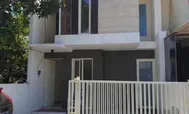 dijual rumah rungkut asri