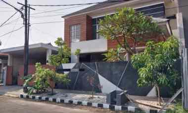 dijual rumah rungkut asri