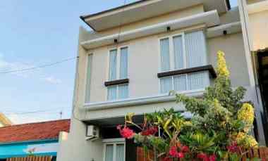 dijual rumah rungkut asri rungkut