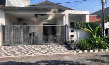Rumah 1 Lantai dekat Kampus Ubaya Tenggilis - Cocok untuk Hunian / Kost