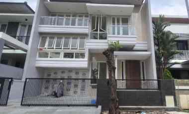 dijual rumah san antonio