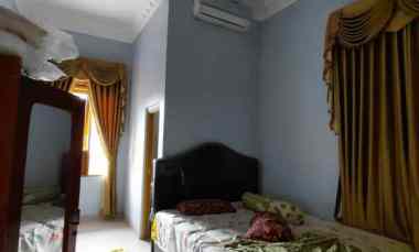 dijual rumah sangat strategis