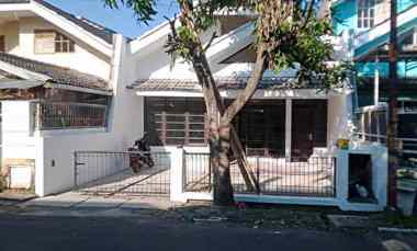 dijual rumah sanggar hurip