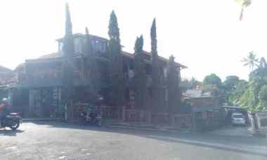 Rumah Strategis Besar di Cipageran Sangkuriang Cimahi Utara