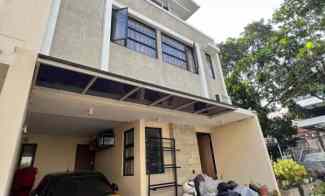 Rumah Dijual Cepat Desain Mewah Minimalis di Cluster Sarijadi Bandung