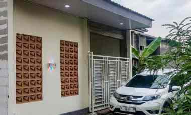 dijual rumah sarirogo
