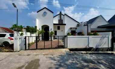 dijual rumah sariwangi