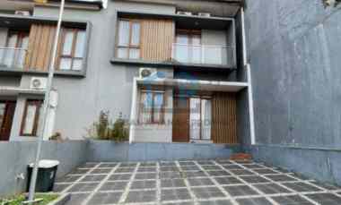 dijual rumah sariwangi