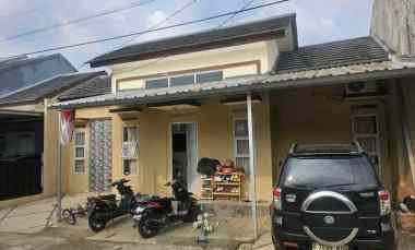dijual rumah sawangan depok