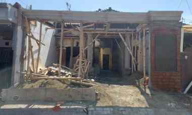 dijual rumah sawojajar