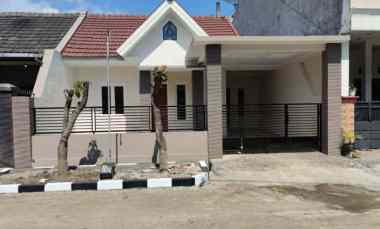 dijual rumah sawojajar