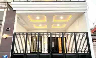 dijual rumah sawojajar