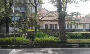 dijual rumah sayap pasteur
