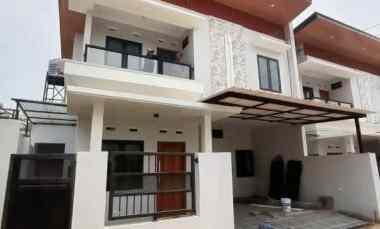 dijual rumah sayegan