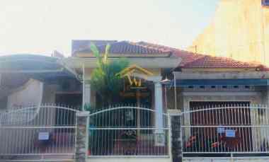 dijual rumah second dekat ykpn di seturan