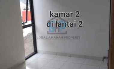 dijual rumah second like new cipageran murah 2 lantai