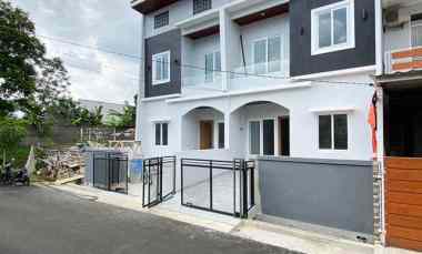 dijual rumah sektor 8b gading serpong