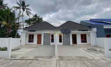 gambar dijual rumah selomartani