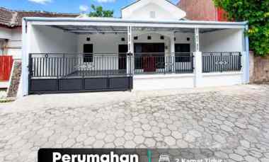dijual rumah selomartani