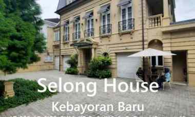 dijual rumah selong