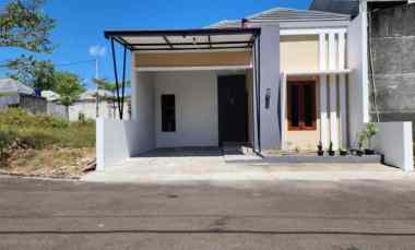 dijual rumah semanu