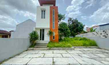 dijual rumah sembego
