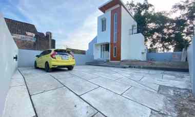 dijual rumah sembego maguwoharho depok